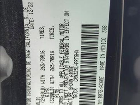 Used 2023 Toyota Tacoma TRD Off-Road image 21