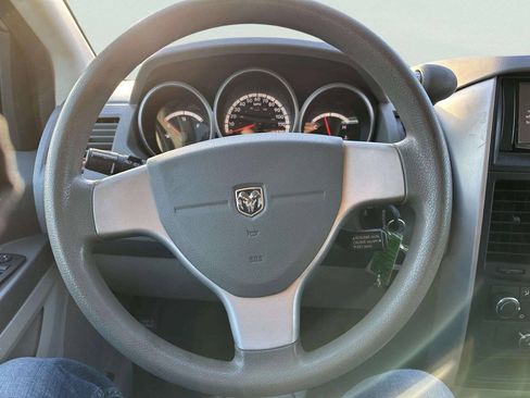Used 2009 Dodge Grand Caravan SE w/ Climate Group FWD image 19