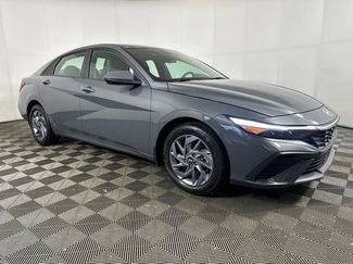 Certified 2024 Hyundai Elantra SEL video 2