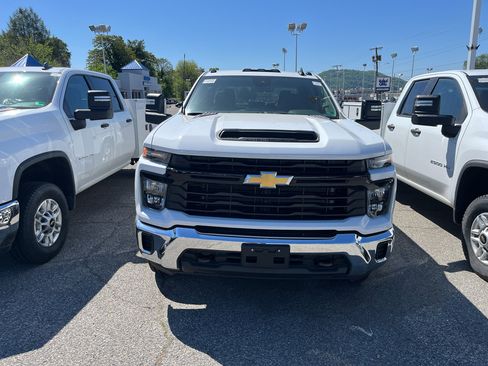 New 2025 Chevrolet Silverado 2500 W/T w/ WT Convenience Package image 2