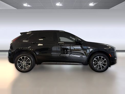 Used 2024 Cadillac XT4 Sport w/ Cold Weather Package FWD image 8