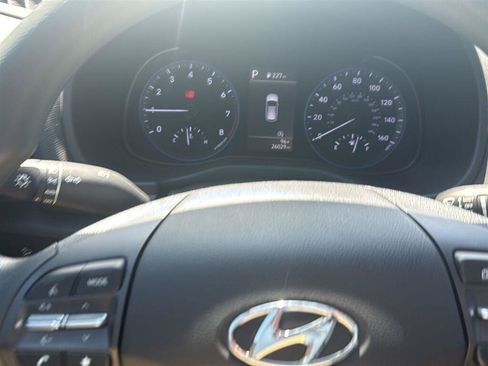 Used 2023 Hyundai Kona SE w/ Cargo Package AWD/4WD image 5
