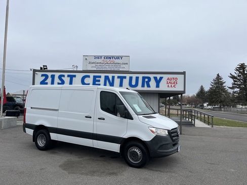 Used 2019 Mercedes-Benz Sprinter 144 Cargo image 1
