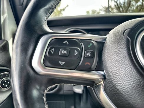 Used 2021 Jeep Wrangler Unlimited Rubicon AWD/4WD image 31