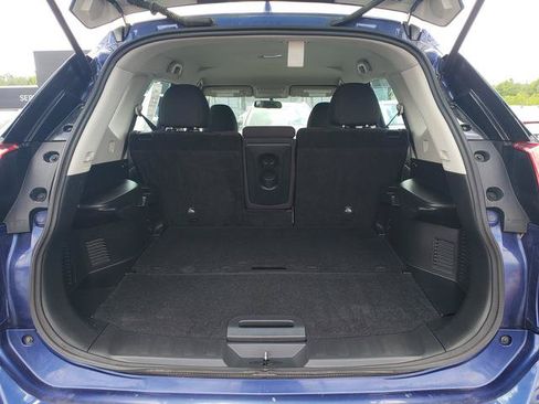 Used 2018 Nissan Rogue S AWD/4WD image 5