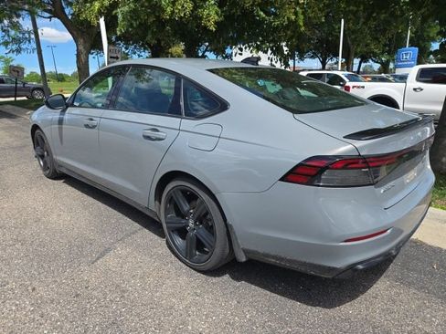 Used 2023 Honda Accord Sport image 5