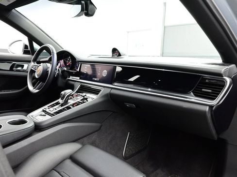 Certified 2023 Porsche Panamera 4 AWD/4WD image 19