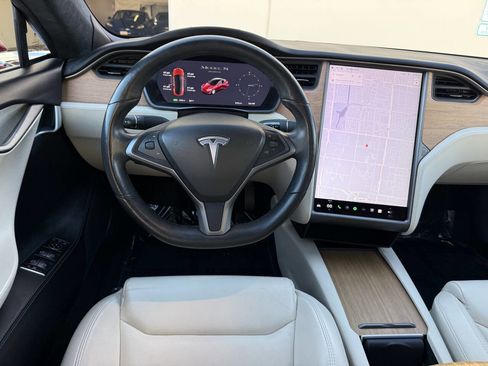Used 2020 Tesla Model S Long Range Plus image 25