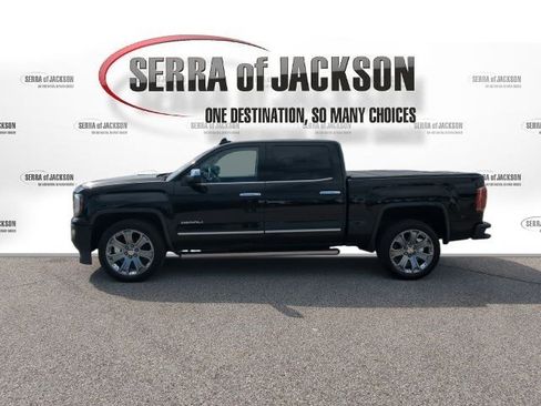 Used 2018 GMC Sierra 1500 Denali w/ Denali Ultimate Package AWD/4WD image 5
