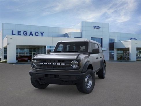 New 2025 Ford Bronco Base image 2