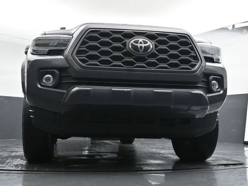 Used 2022 Toyota Tacoma TRD Sport image 31