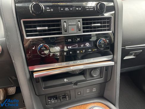 Used 2024 Nissan Armada SL w/ Captain's Chairs Package image 28