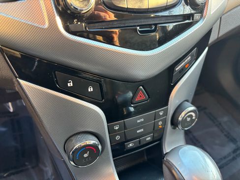 Used 2012 Chevrolet Cruze LTZ image 25