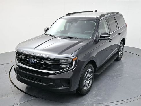 New 2025 Ford Expedition Active image 43