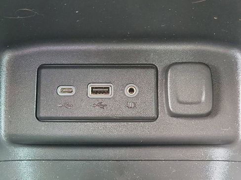 Used 2022 Chevrolet Equinox LT AWD/4WD image 29