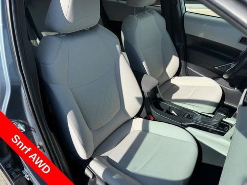 Used 2024 Toyota Corolla Cross LE w/ Moonroof Package AWD/4WD image 11