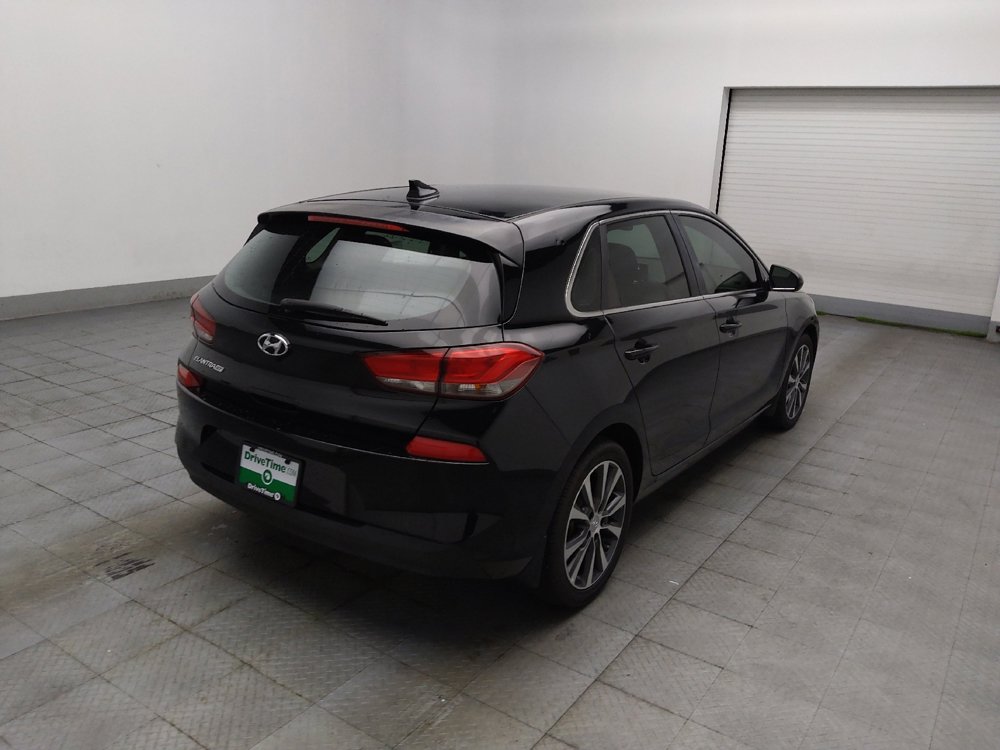 Used 2020 Hyundai Elantra GT FWD image 9