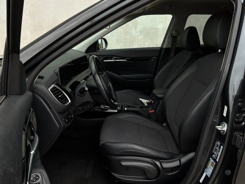 Used 2025 Kia Seltos S image 10