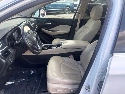 Used 2017 Buick Envision Essence FWD image 22