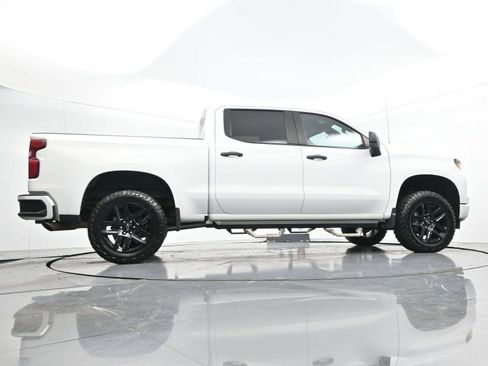 Used 2022 Chevrolet Silverado 1500 Custom image 47