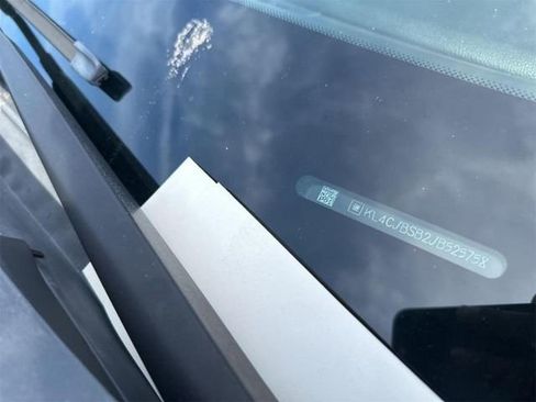 Used 2018 Buick Encore Preferred image 10