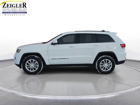 Used 2022 Jeep Grand Cherokee Laredo E image 8