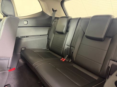 Used 2023 Volkswagen Atlas SE w/ Panoramic Sunroof Package AWD/4WD image 28