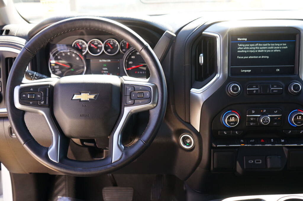 Used 2022 Chevrolet Silverado 1500 LT AWD/4WD image 17
