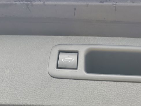 Used 2025 Toyota Highlander XSE AWD/4WD image 11