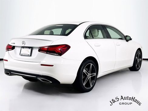 Used 2019 Mercedes-Benz A 220 image 7