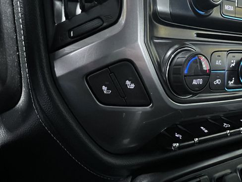 Used 2017 Chevrolet Silverado 1500 LTZ Z71 w/ LTZ Plus Package AWD/4WD image 20
