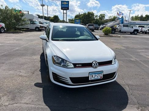 Used 2017 Volkswagen GTI S FWD image 11