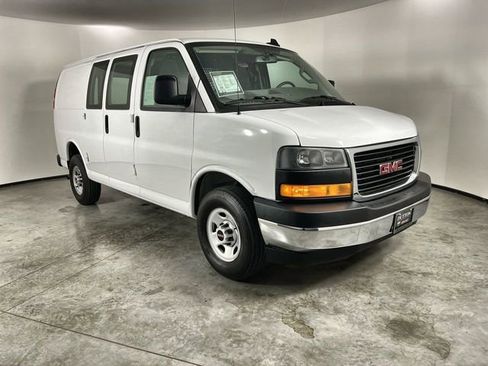 Used 2024 GMC Savana 2500 w/ Driver Convenience Package image 2