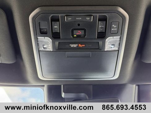 Used 2024 Toyota Sequoia Platinum AWD/4WD image 33