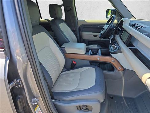 Used 2021 Land Rover Defender 110 X-Dynamic HSE AWD/4WD image 9