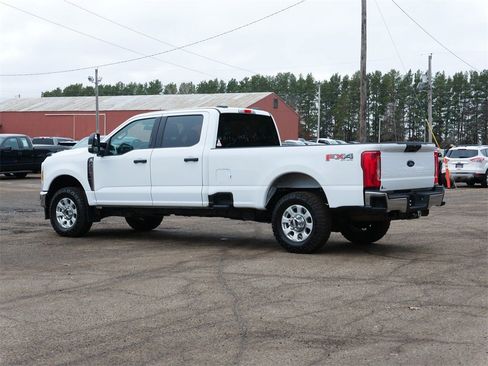 Used 2023 Ford F350 XLT w/ FX4 Off-Road Package image 4