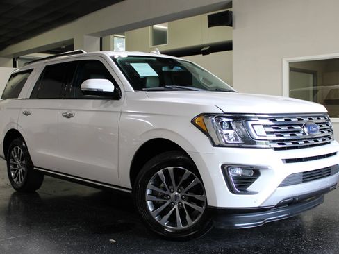 Used 2018 Ford Expedition Limited w/ Driver Assistance Package RWD image 51