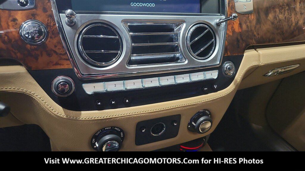 Used 2010 Rolls-Royce Ghost RWD image 35