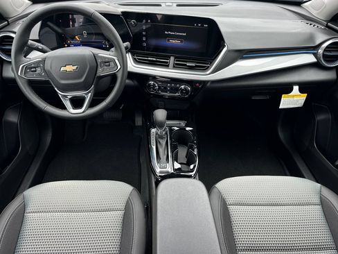 New 2026 Chevrolet Trax LT w/ Driver Confidence Package FWD image 13