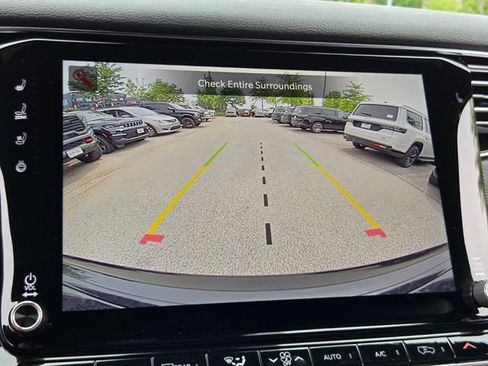 New 2026 Jeep Grand Wagoneer Limited AWD/4WD image 10