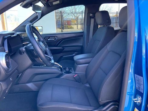 Used 2023 Chevrolet Colorado LT w/ LT Convenience Package image 8