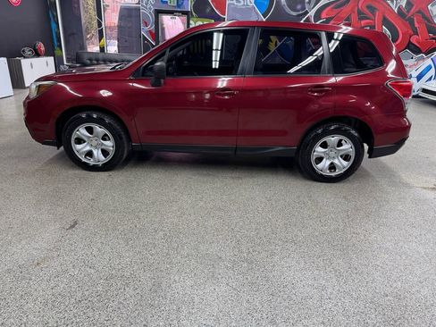 Used 2018 Subaru Forester 2.5i image 2