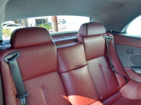 Used 2005 BMW 645Ci Convertible RWD image 38