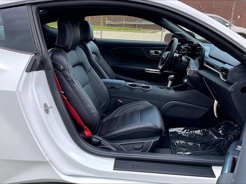 Certified 2026 Ford Mustang GT Premium RWD image 7