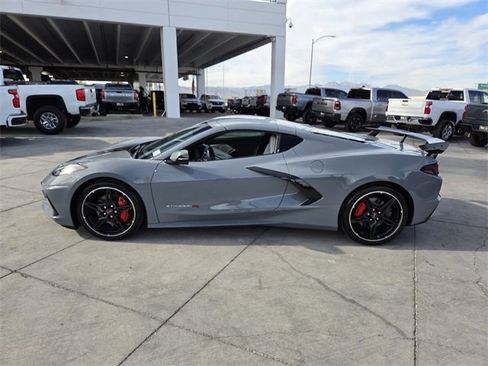 Used 2025 Chevrolet Corvette Stingray image 3