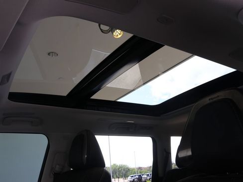 Certified 2025 INFINITI QX80 Sensory AWD/4WD image 24