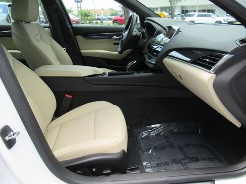 Used 2024 Cadillac CT5 Premium Luxury RWD image 11