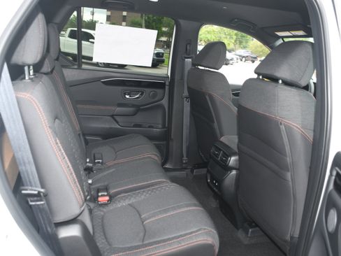 New 2026 Honda Pilot Sport image 10