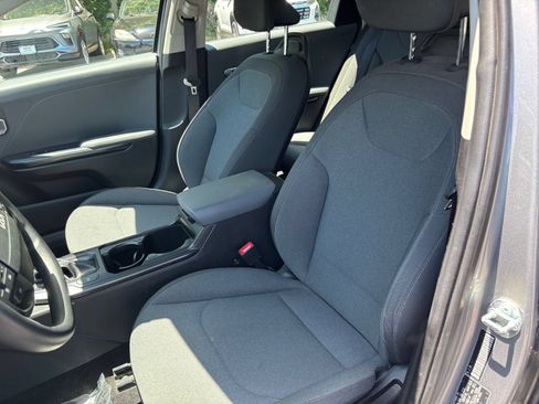 Used 2025 Kia K4 FWD image 23