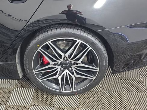 Used 2023 Kia Stinger GT2 AWD/4WD image 17